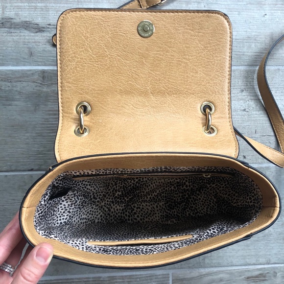 Sole Society Stark Crossbody Camel - Picture 4 of 7